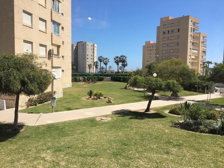 Apartamento Segunda Linea De Playa Con Piscina El Altet Bagian luar foto